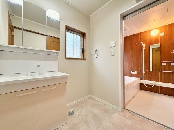 �_�ސ쌧���l�s�ߌ���n��6���ڂ̒��È�ˌ��Ă̐��ʑ�E���ʏ�