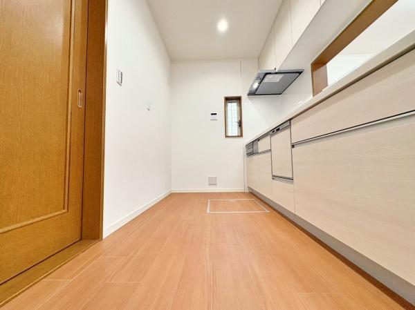 �_�ސ쌧���l�s�ߌ���n��6���ڂ̒��È�ˌ��ẴL�b�`��