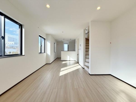 �_�ސ쌧���s���撆��2���ڂ̐V�z��ˌ��Ẵ��r���O