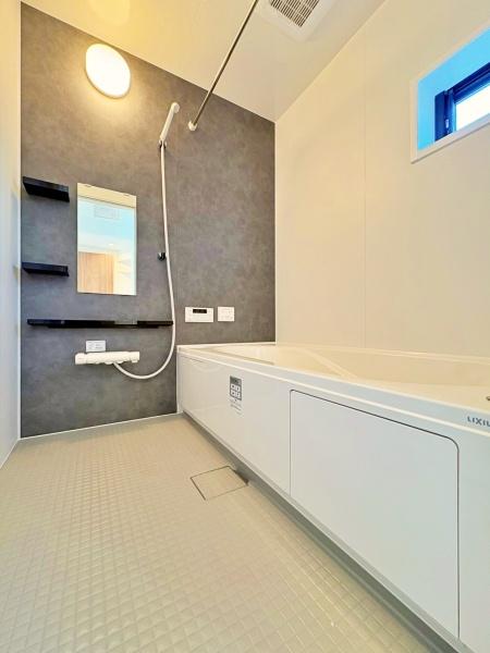 �_�ސ쌧���l�s����捂�M��1���ڂ̐V�z��ˌ��Ă̗���