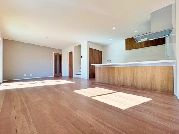 �_�ސ쌧���l�s����捂�M��1���ڂ̐V�z��ˌ��Ẵ��r���O