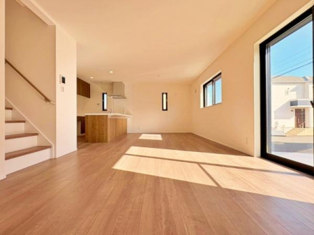 �_�ސ쌧���l�s����捂�M��1���ڂ̐V�z��ˌ��Ẵ��r���O