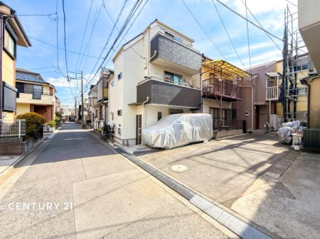 �_�ސ쌧���s���擡��2���ڂ̐V�z��ˌ��Ă̑O�ʓ��H�܂ތ��n�ʐ^