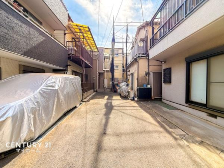 �_�ސ쌧���s���擡��2���ڂ̐V�z��ˌ��Ă̑O�ʓ��H�܂ތ��n�ʐ^