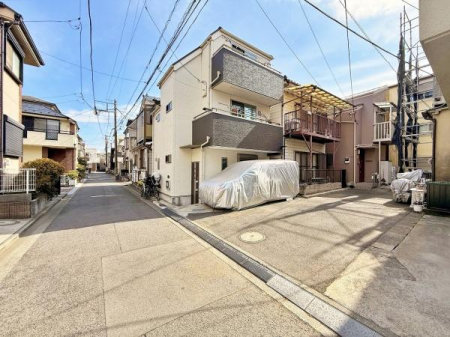 �_�ސ쌧���s���擡��2���ڂ̐V�z��ˌ��Ă̑O�ʓ��H�܂ތ��n�ʐ^