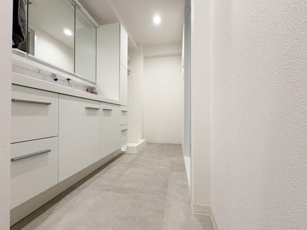 �_�ސ쌧���l�s�ۓy�P�J��a�c2���ڂ̒��Ã}���V�����̐��ʑ�E���ʏ�