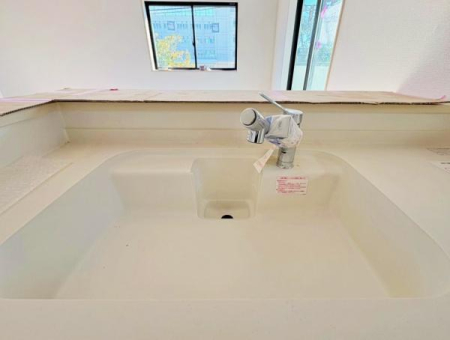 �_�ސ쌧��a�s�㑐��7���ڂ̐V�z��ˌ��ẴL�b�`��