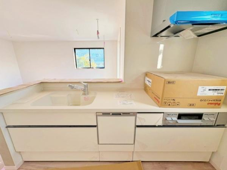 �_�ސ쌧��a�s�㑐��7���ڂ̐V�z��ˌ��ẴL�b�`��