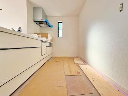 �_�ސ쌧��a�s�㑐��7���ڂ̐V�z��ˌ��ẴL�b�`��