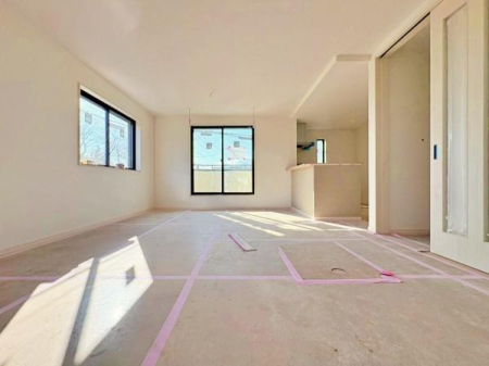 �_�ސ쌧��a�s�㑐��7���ڂ̐V�z��ˌ��Ẵ��r���O