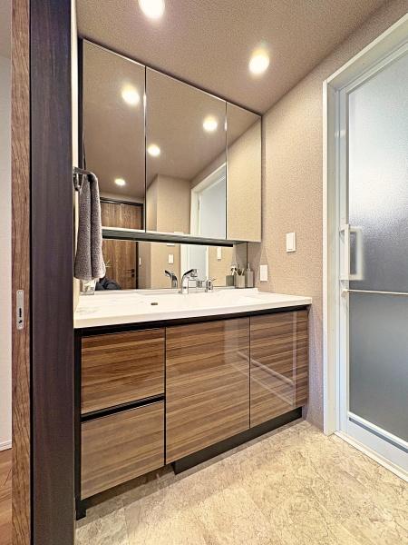 �_�ސ쌧���l�s����r�܂̒��Ã}���V�����̐��ʑ�E���ʏ�