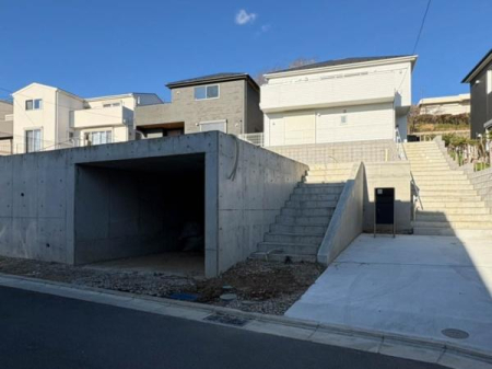 �_�ސ쌧���l�s������{���̐V�z��ˌ��Ă̌��n�O�ώʐ^