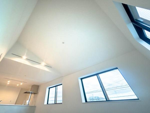 �_�ސ쌧���l�s�����Z�Y5���ڂ̐V�z��ˌ��Ẵ��r���O