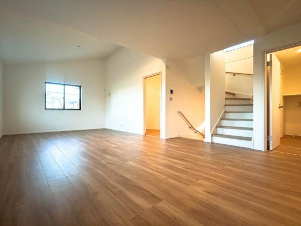 �_�ސ쌧���l�s�����Z�Y5���ڂ̐V�z��ˌ��Ẵ��r���O