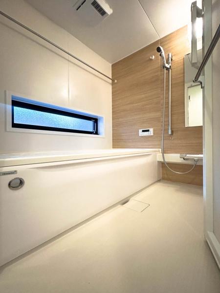 �_�ސ쌧���l�s�����Z�Y5���ڂ̐V�z��ˌ��Ă̗���