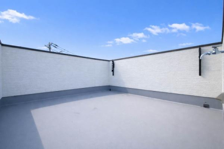 �_�ސ쌧���l�s�����Z�Y5���ڂ̐V�z��ˌ��Ẵo���R�j�[