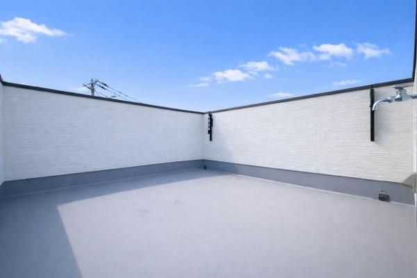 �_�ސ쌧���l�s�����Z�Y5���ڂ̐V�z��ˌ��Ẵo���R�j�[