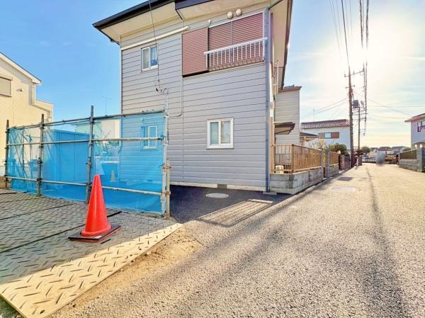 �_�ސ쌧��a�s���c�̐V�z��ˌ��Ă̑O�ʓ��H�܂ތ��n�ʐ^