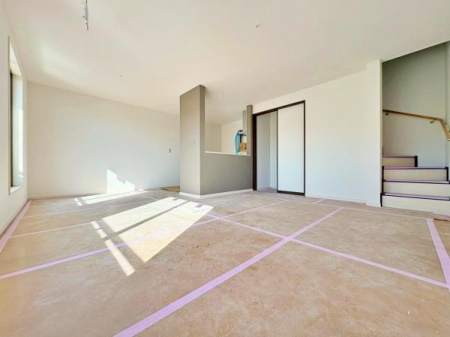 �_�ސ쌧��a�s�㑐��7���ڂ̐V�z��ˌ��Ẵ��r���O