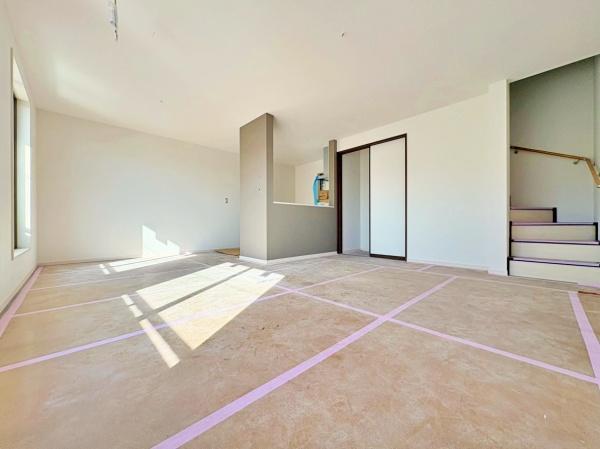 �_�ސ쌧��a�s�㑐��7���ڂ̐V�z��ˌ��Ẵ��r���O