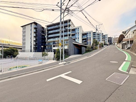 �_�ސ쌧���l�s����r�܂̒��Ã}���V�����̌��n�O�ώʐ^