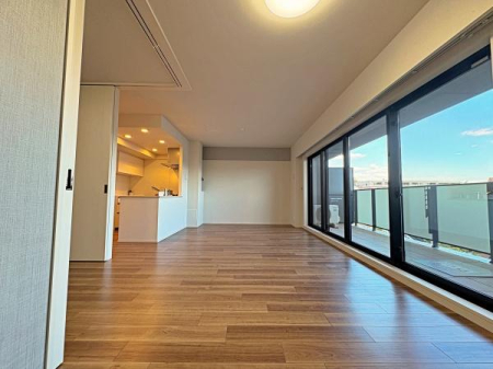 �_�ސ쌧���l�s����r�܂̒��Ã}���V�����̃��r���O