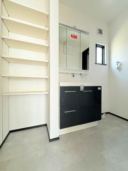 �_�ސ쌧���s�{�O��_�ؖ{��2���ڂ̐V�z��ˌ��Ă̐��ʑ�E���ʏ�