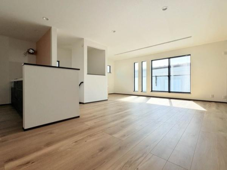 �_�ސ쌧���s�{�O��_�ؖ{��2���ڂ̐V�z��ˌ��Ẵ��r���O