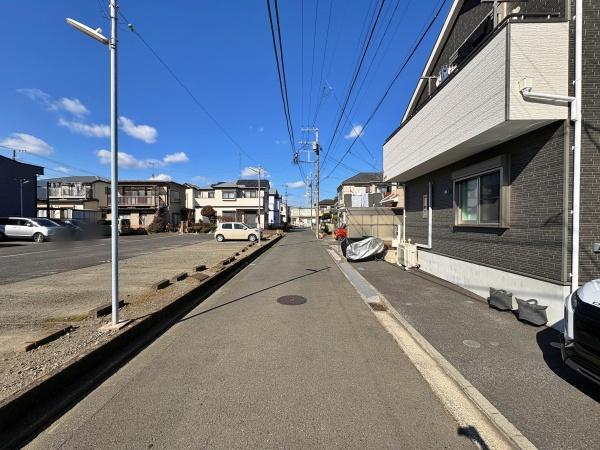 �_�ސ쌧���l�s��扺�a��1���ڂ̒��È�ˌ��Ă̑O�ʓ��H�܂ތ��n�ʐ^