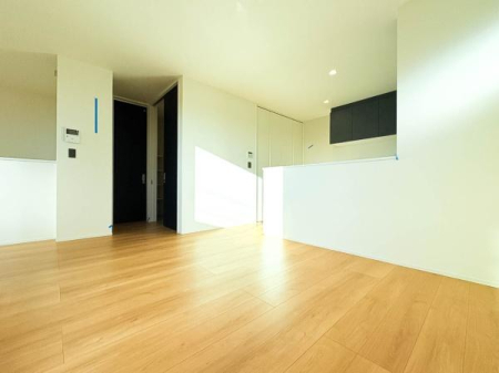 �_�ސ쌧����s�ғ�1���ڂ̐V�z��ˌ��Ẵ��r���O