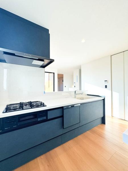 �_�ސ쌧����s�ғ�1���ڂ̐V�z��ˌ��ẴL�b�`��