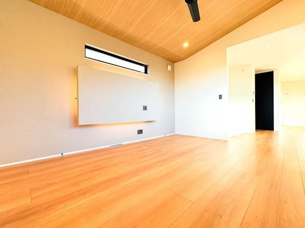 �_�ސ쌧����s�ғ�1���ڂ̐V�z��ˌ��Ẵ��r���O