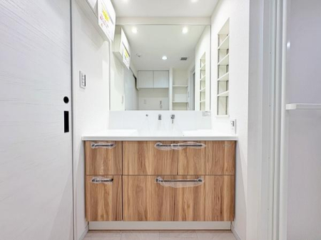 �_�ސ쌧���l�s�ۓy�P�J��@��3���ڂ̒��Ã}���V�����̐��ʑ�E���ʏ�