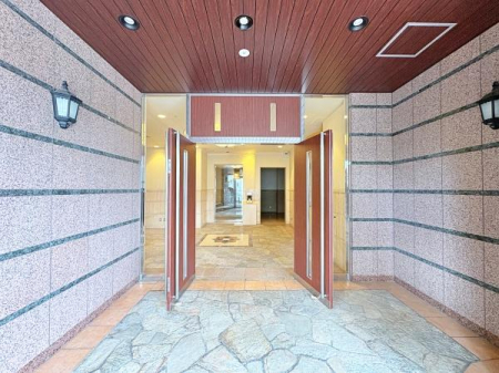 �_�ސ쌧���l�s�ۓy�P�J��@��3���ڂ̒��Ã}���V�����̃G���g�����X