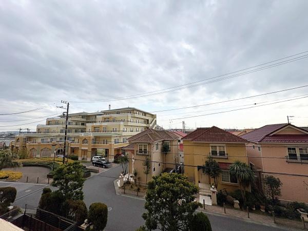 �_�ސ쌧����s���1���ڂ̒��Ã}���V�����̏Z�˂���̒��]�ʐ^