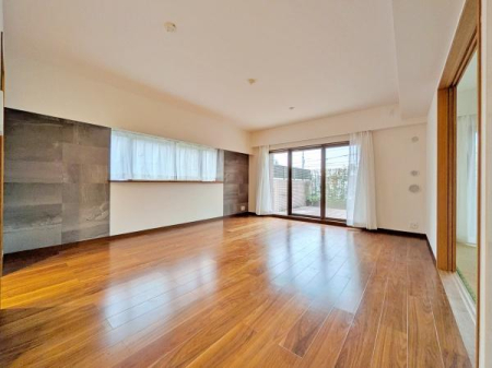 �_�ސ쌧���l�s�t��s�P�����̒��Ã}���V�����̃��r���O