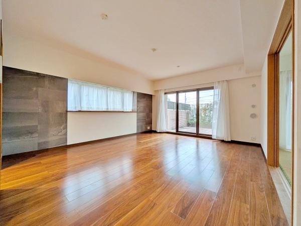 �_�ސ쌧���l�s�t��s�P�����̒��Ã}���V�����̃��r���O