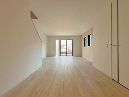 �_�ސ쌧��a�s��a�c�̐V�z��ˌ��Ẵ��r���O