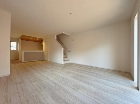 �_�ސ쌧��a�s��a�c�̐V�z��ˌ��Ẵ��r���O