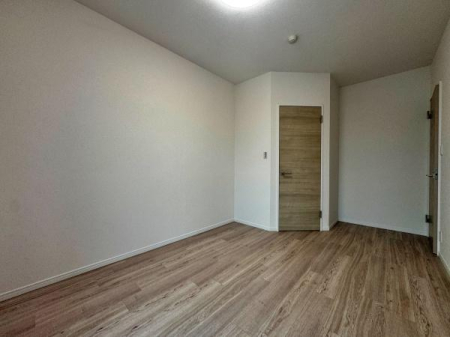 �_�ސ쌧���s�{�O��L�n2���ڂ̒��Ã}���V�����̃��r���O�ȊO�̋���