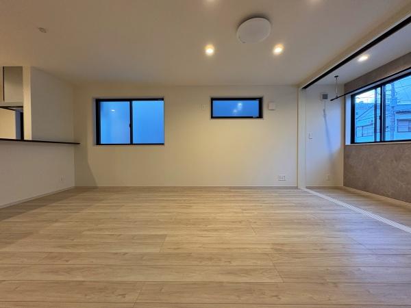 �_�ސ쌧��a�s����5���ڂ̐V�z��ˌ��Ẵ��r���O�ȊO�̋���