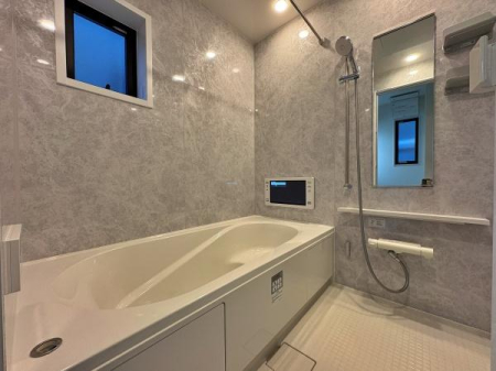 �_�ސ쌧��a�s����5���ڂ̐V�z��ˌ��Ă̗���