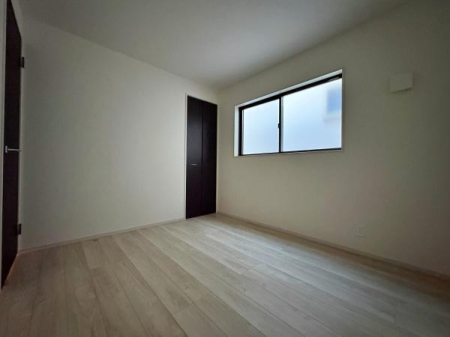 �_�ސ쌧��a�s����5���ڂ̐V�z��ˌ��Ă̗m��