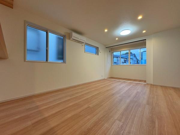 �_�ސ쌧��a�s����5���ڂ̐V�z��ˌ��Ẵ��r���O