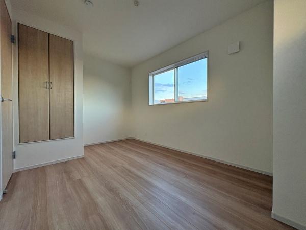 �_�ސ쌧��a�s����5���ڂ̐V�z��ˌ��Ă̗m��