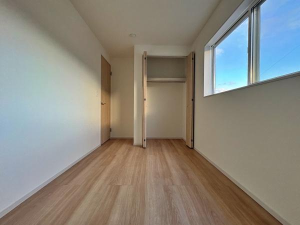 �_�ސ쌧��a�s����5���ڂ̐V�z��ˌ��Ă̗m��