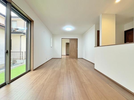 �_�ސ쌧��a�s���ߊԂ̐V�z��ˌ��Ẵ��r���O