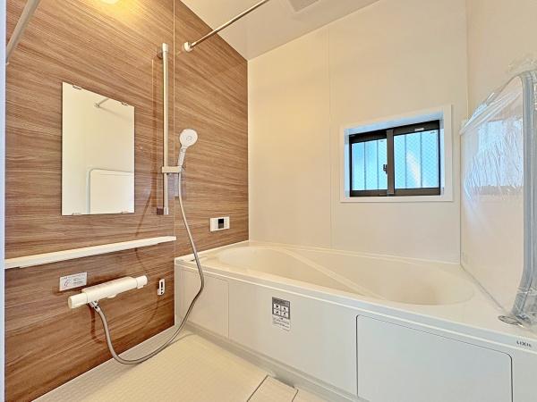 �_�ސ쌧��a�s���ߊԂ̐V�z��ˌ��Ă̗���