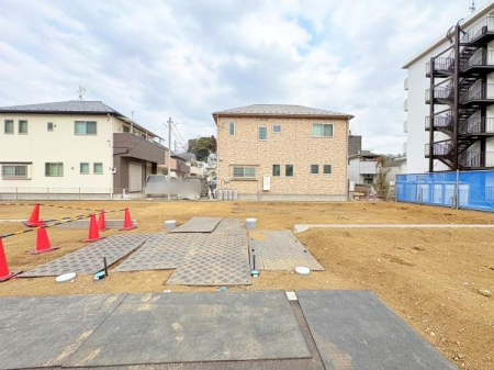 �_�ސ쌧���Ԏs���J��5���ڂ̐V�z��ˌ��Ă̒��ԏ�