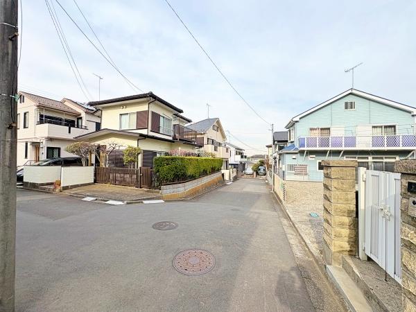 �_�ސ쌧�C�V���s������4���ڂ̓y�n�̑O�ʓ��H�܂ތ��n�ʐ^